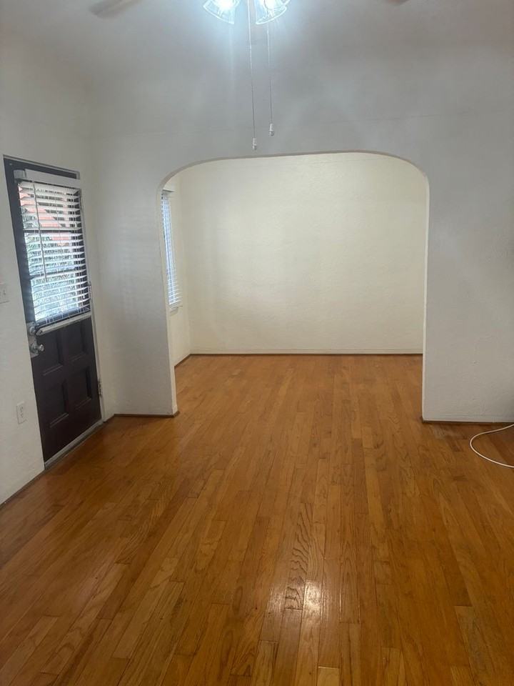 2354 3rd Ave - Photo 3 of 10