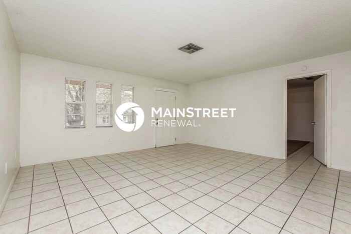 865 S Lake Rd - Photo 2 of 16