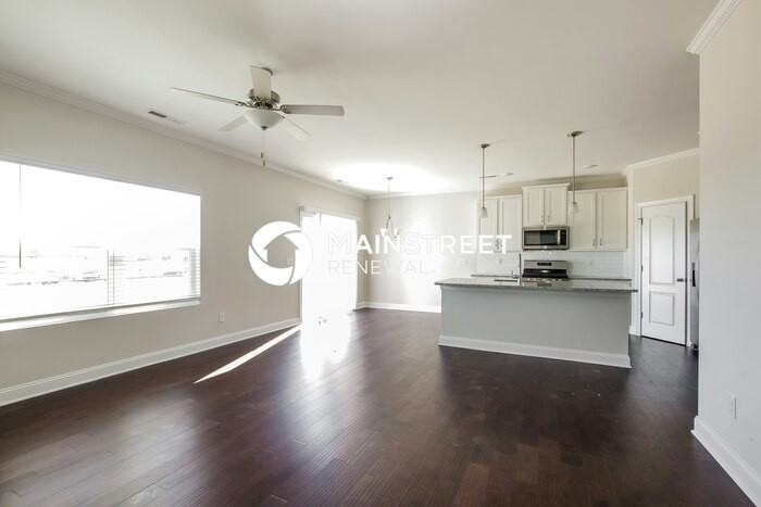 2132 Vecchio Dr - Photo 4 of 17