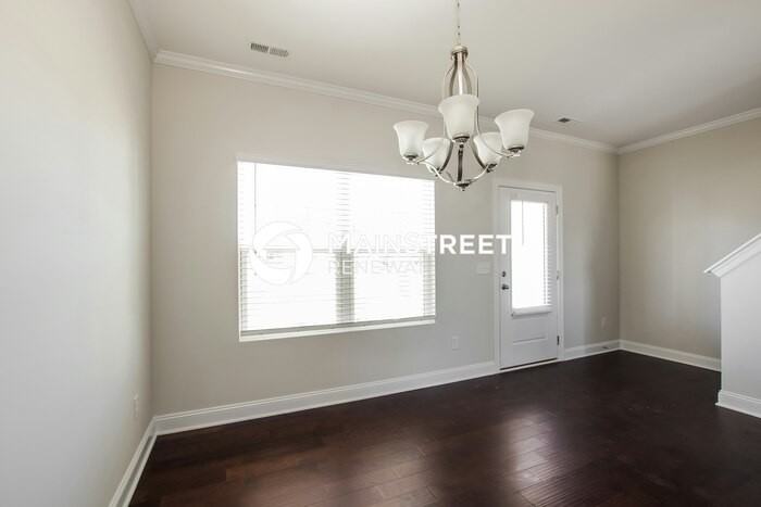 2132 Vecchio Dr - Photo 5 of 17