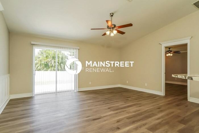 815 Champion Ave - Photo 3 of 16