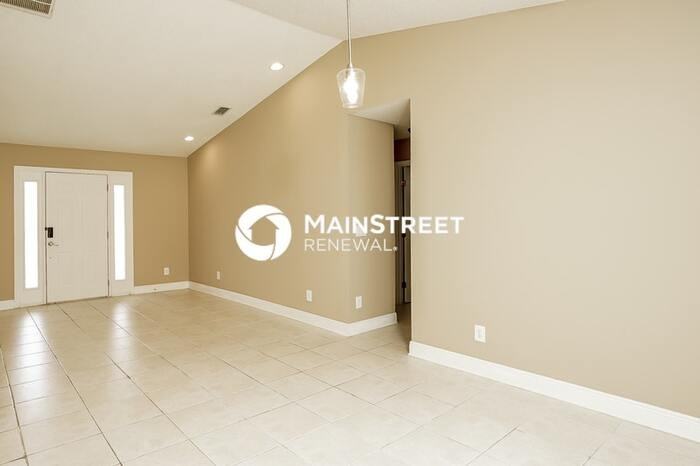 6906 Ocala Ave - Photo 3 of 16