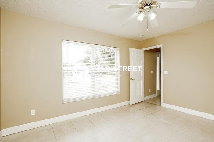6906 Ocala Ave - Photo 7 of 16