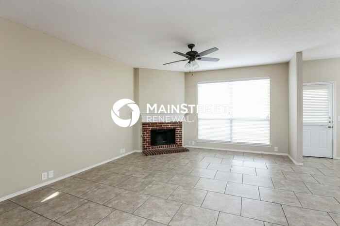 3288 Raleigh Dr - Photo 6 of 17