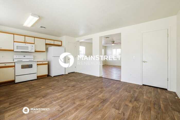 5434 S Monrovia Ave - Photo 6 of 16