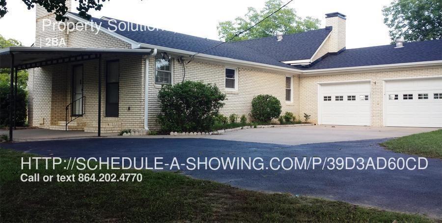 190 Yank Dr #1 - Photo 2 of 12