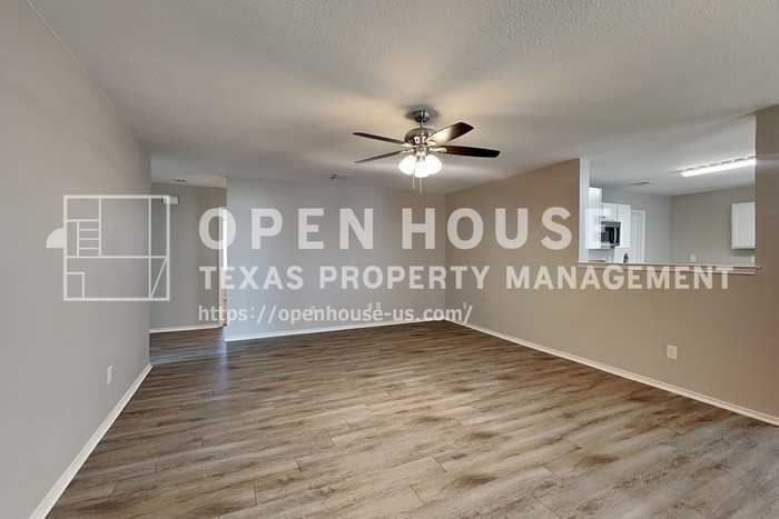 1404 Anna Lea Ln - Photo 5 of 20