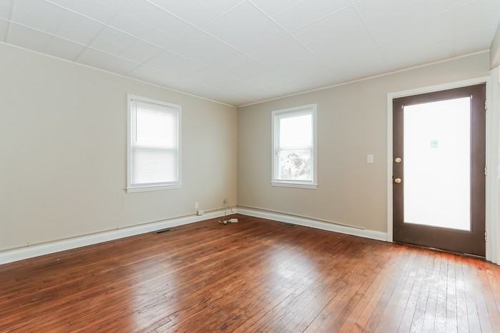 8717 Eddington Rd - Photo 4 of 16