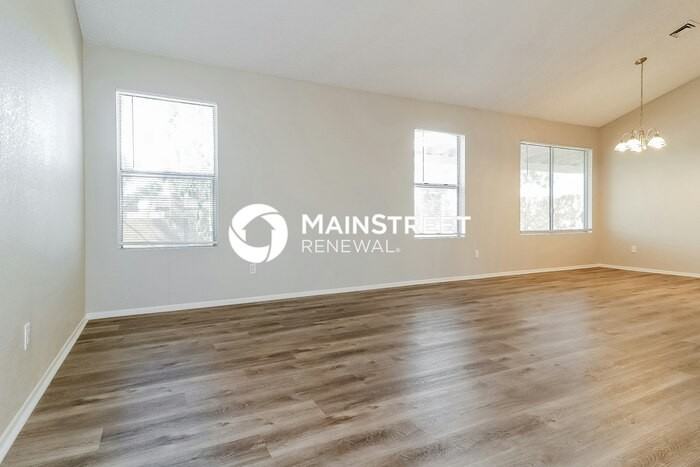 4520 N 106th Ave - Photo 6 of 16