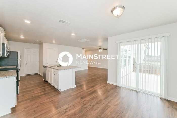 8021 Free Range Ln - Photo 7 of 17