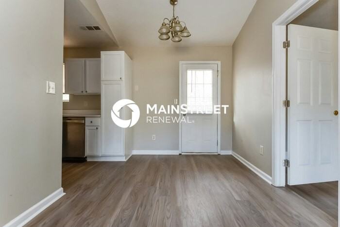 138 Michelle Dr - Photo 4 of 16