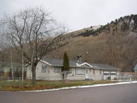 556 Montana Ave - Photo 1 of 1