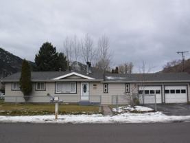 556 Montana Ave - Photo 1 of 1