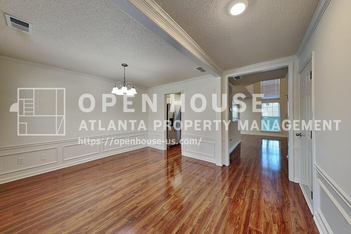 595 Astonefield Drive - Photo 6 of 21