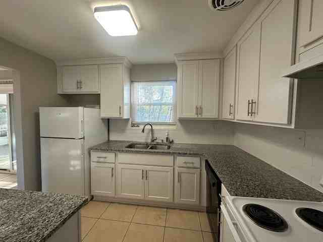 4415 Harlow Blvd - Photo 2 of 11