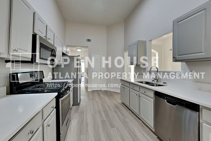 4642 Devencrest Ln - Photo 6 of 21