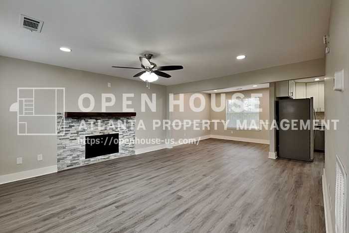 104 Silvergrass Dr - Photo 5 of 21