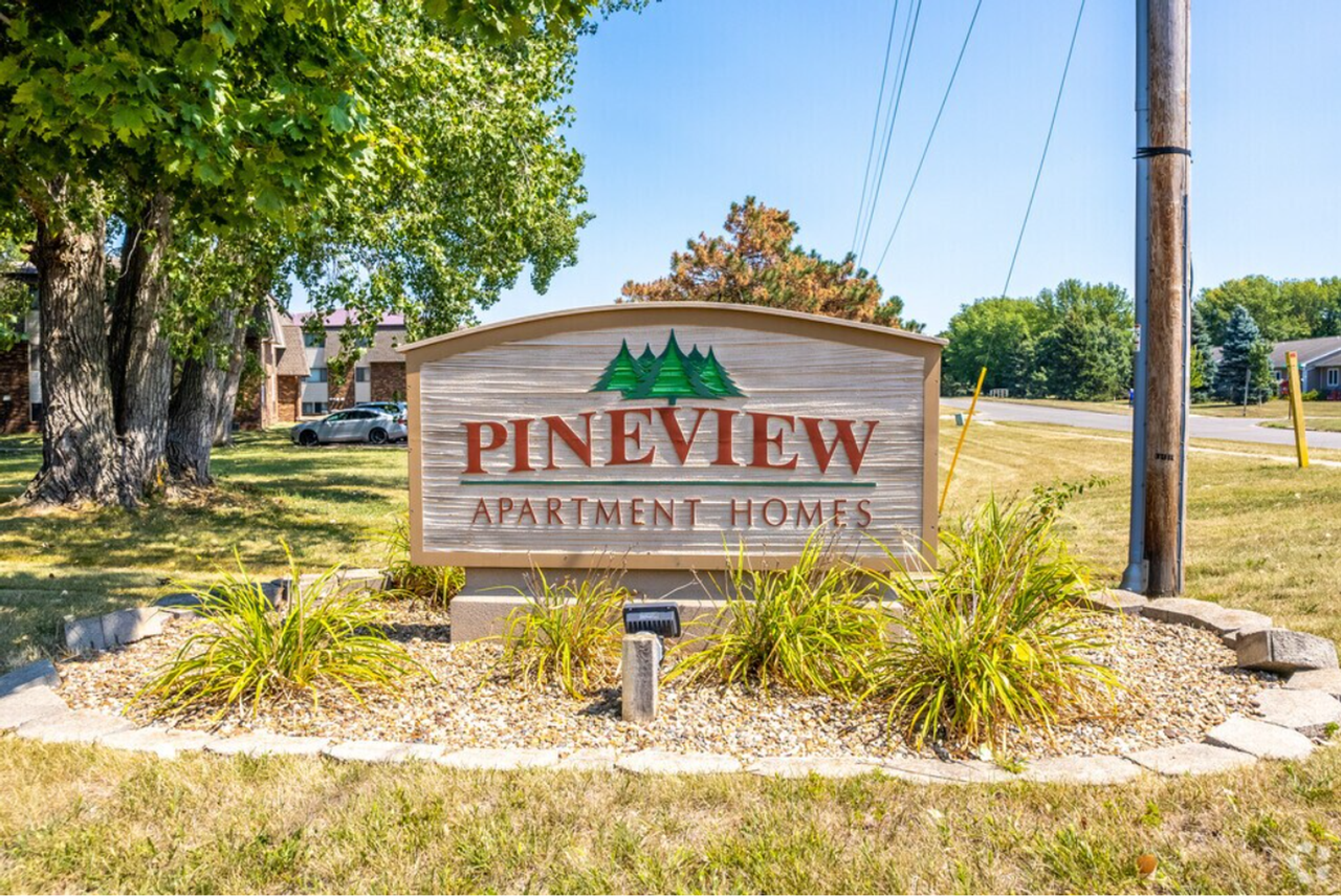 Pineview Place Apartments - Photo 5 of 8