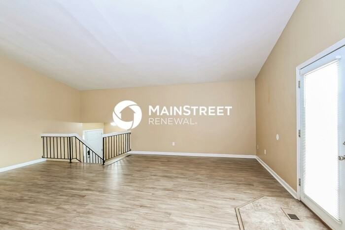 3036 Brentmoor Dr - Photo 4 of 19