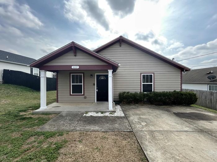 3157 Lauren Evelyn Way - Photo 2 of 18