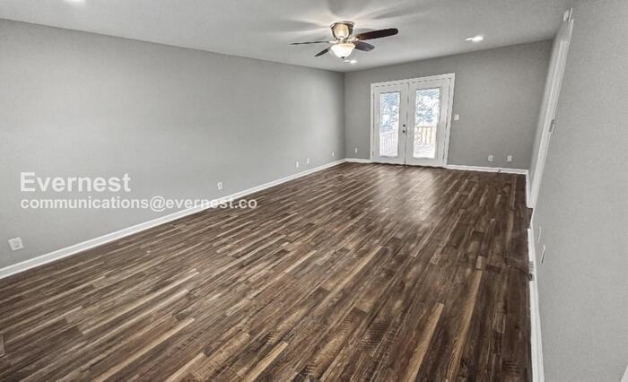 122 Brawley Dr - Photo 4 of 36