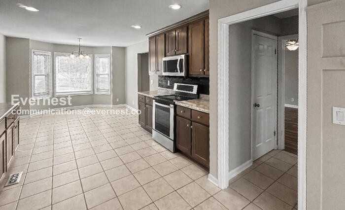 122 Brawley Dr - Photo 7 of 36