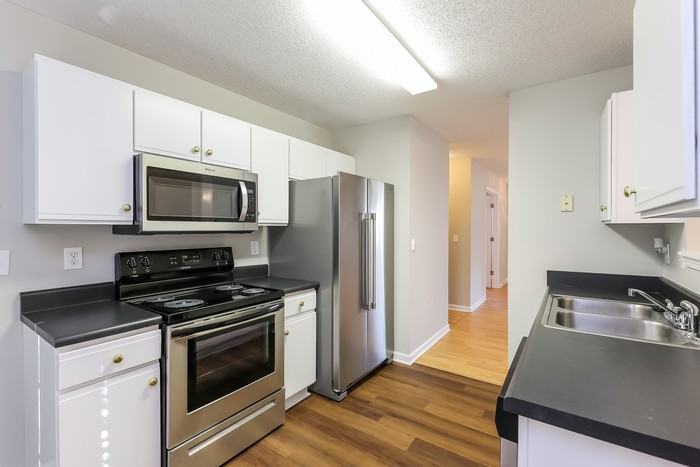 309 Kingsman Ln - Photo 6 of 12