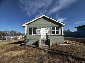 2621 Se 14th St - Photo 1 of 1