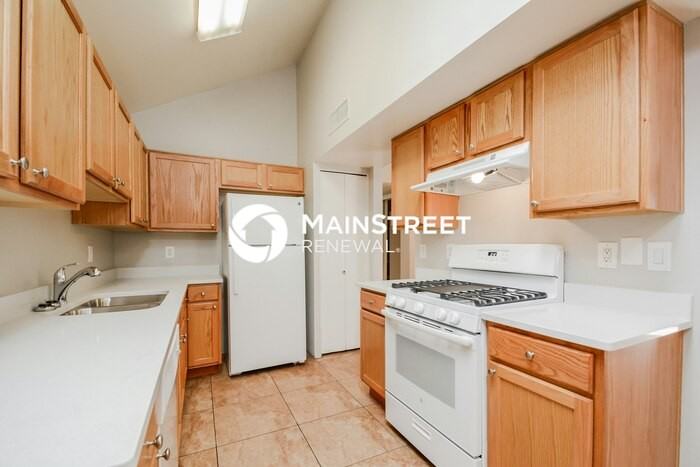 185 W Virginia St - Photo 6 of 16