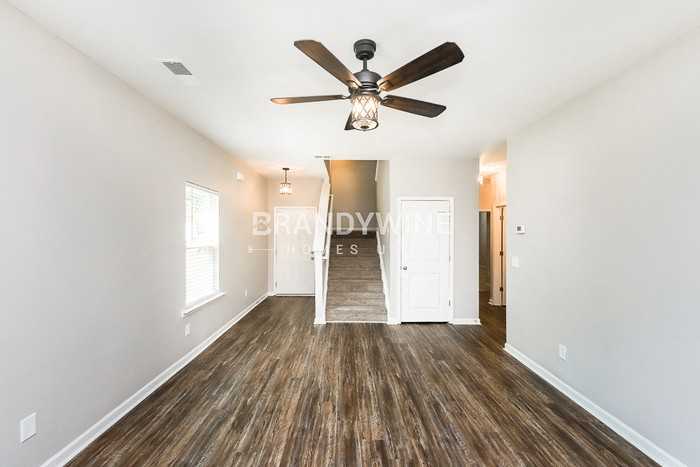 3332 Lowland Dr - Photo 5 of 20