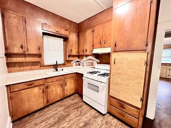 1109 E Annie St - Photo 4 of 15