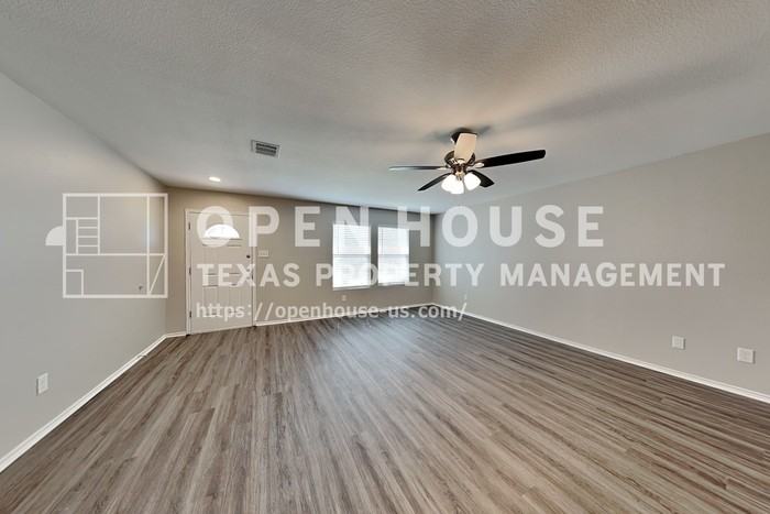 4533 Lacebark Ln - Photo 5 of 21