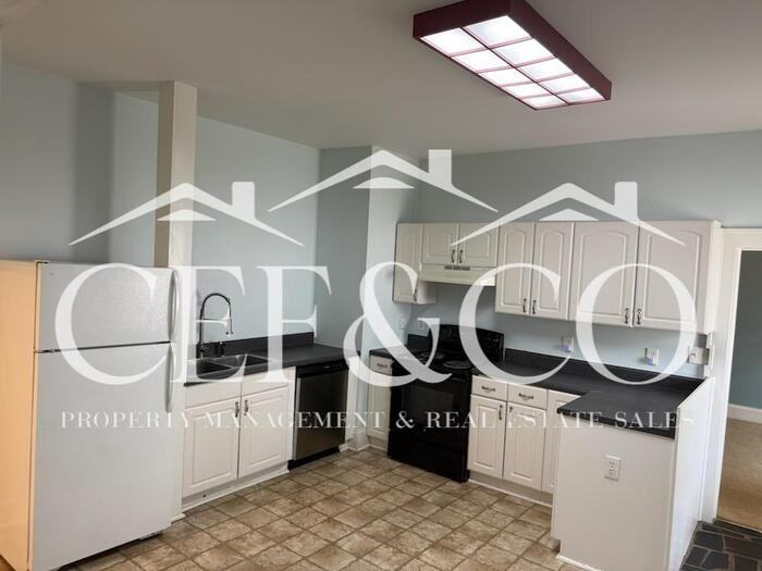 1407 E North St #B - Photo 2 of 13