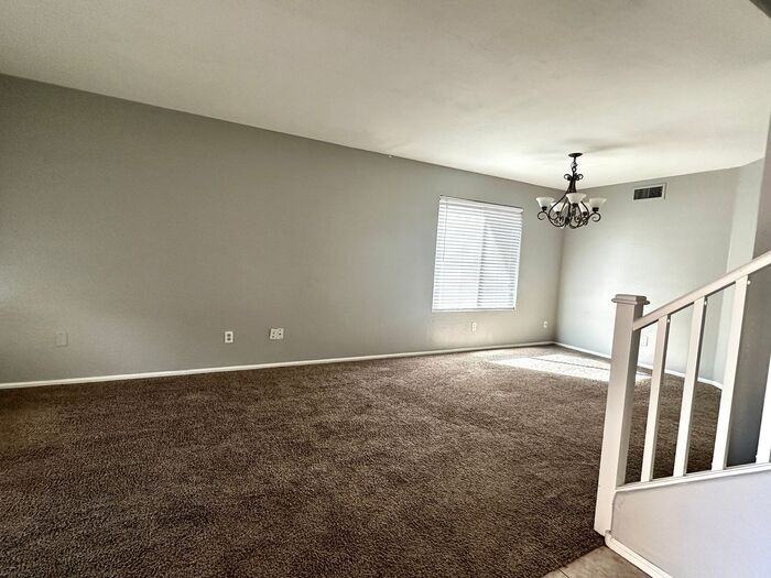 102 W Diamond Trl - Photo 6 of 32