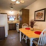 214 E 4th St - Photo 6 of 19