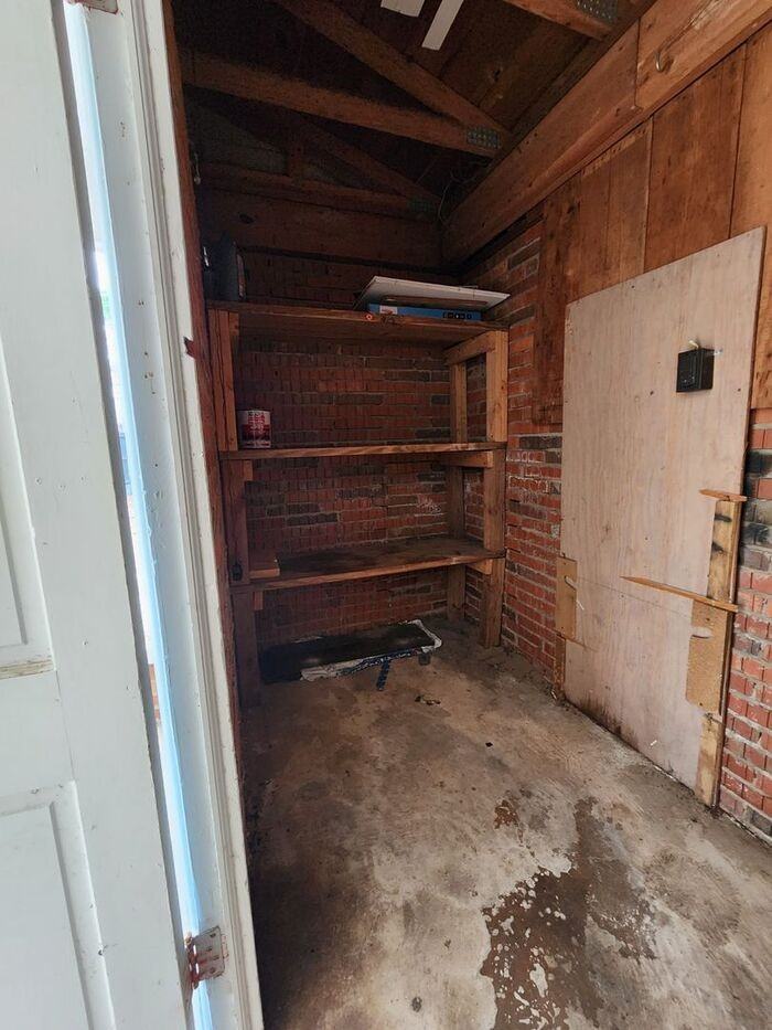 7547 Decatur Dr - Photo 3 of 15