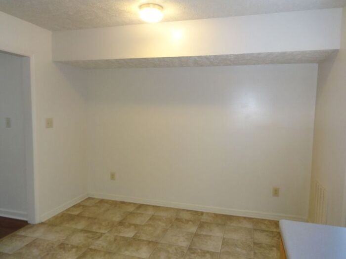 914 Pedro Dr - Photo 6 of 9