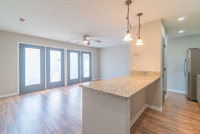 6112 Meadow Rose Ln - Photo 7 of 33