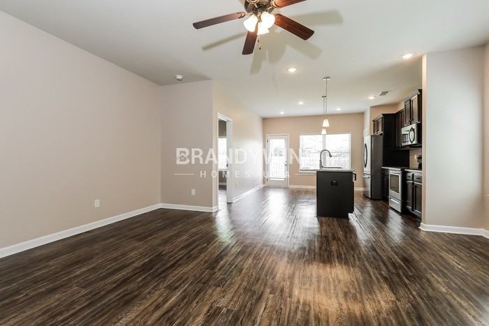 11898 Brightside Pkwy - Photo 3 of 22