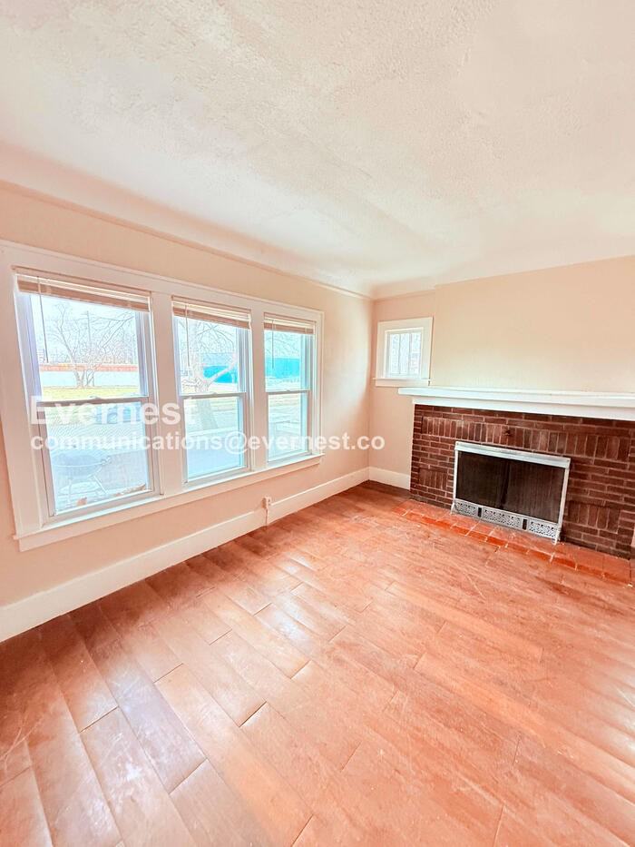 12019 Stoepel St - Photo 7 of 27