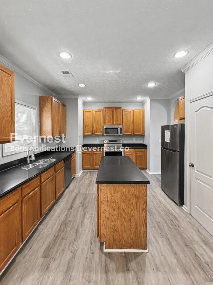 733 Terrace Trl - Photo 2 of 27