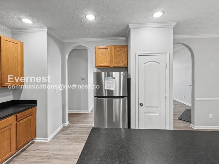 733 Terrace Trl - Photo 4 of 27