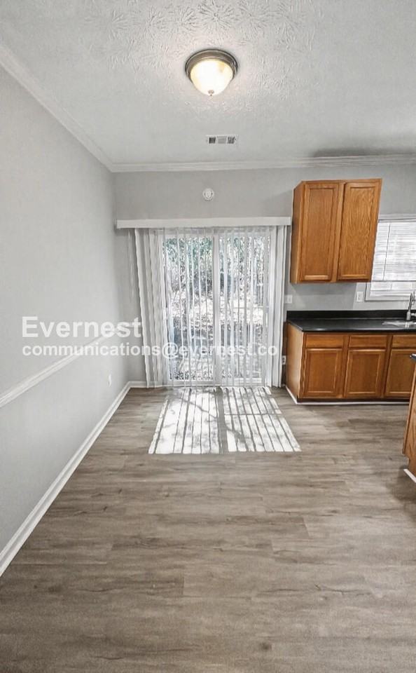 733 Terrace Trl - Photo 5 of 27