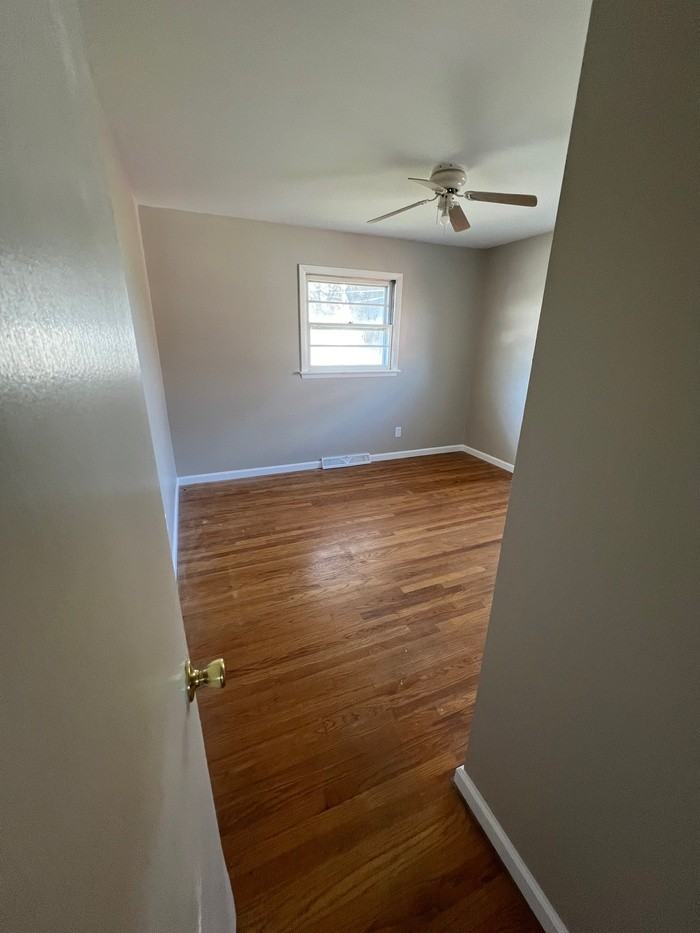 11121 Florence Ave - Photo 7 of 9