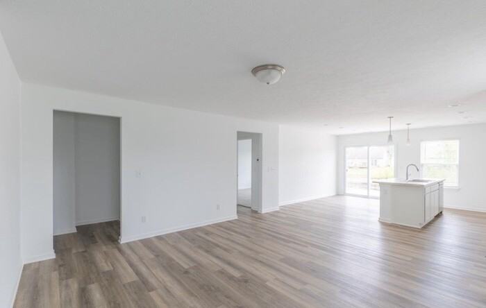 1111 Cobra Dr - Photo 4 of 15