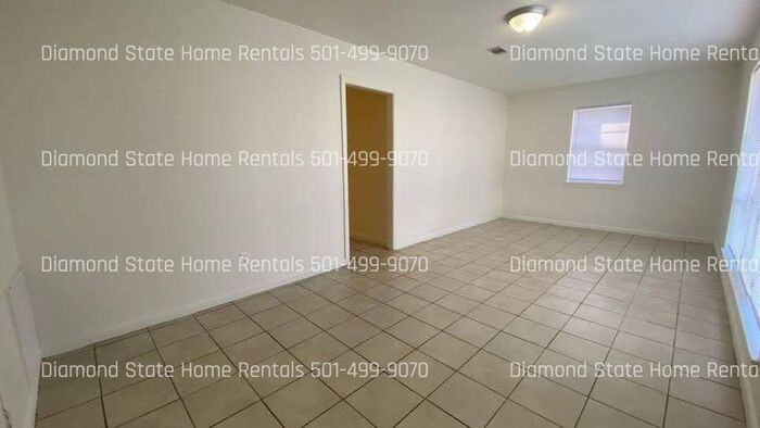 824 Jane Dr - Photo 3 of 17