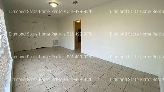 824 Jane Dr - Photo 5 of 17