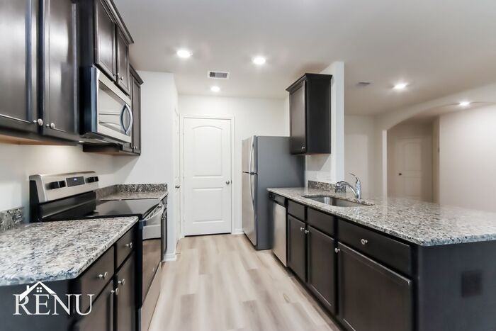 10474 Sweetwater Creek Dr - Photo 3 of 19