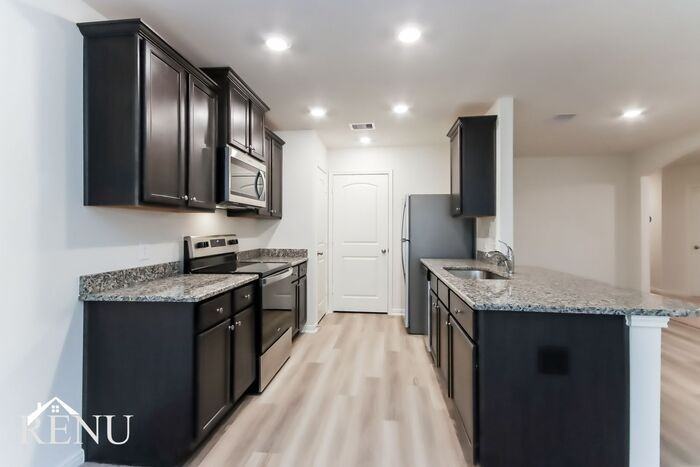 10474 Sweetwater Creek Dr - Photo 4 of 19