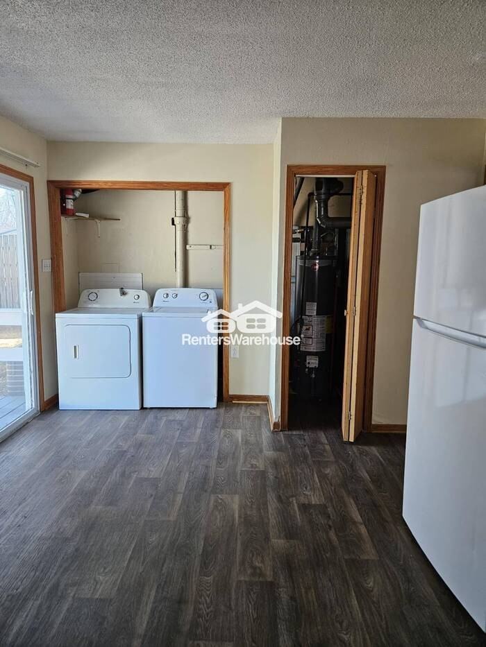 3113 Sw 2nd St - Photo 4 of 10